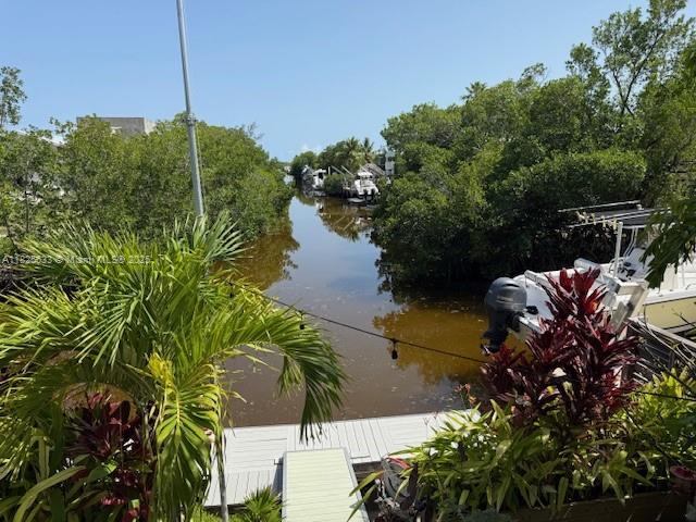 380 Mahogany Dr Property Photo 3