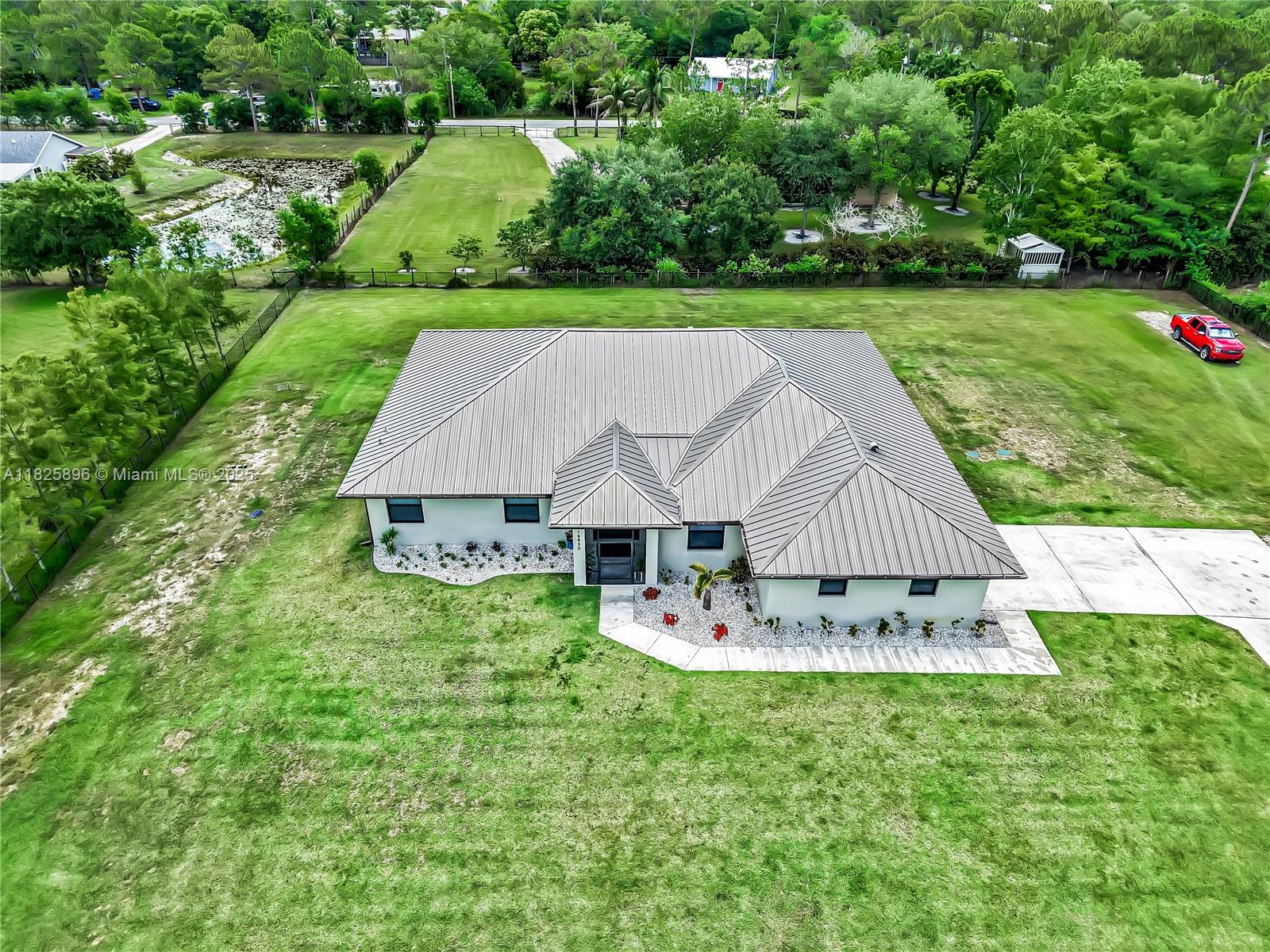 16630 N 132nd Ter N Property Photo 1