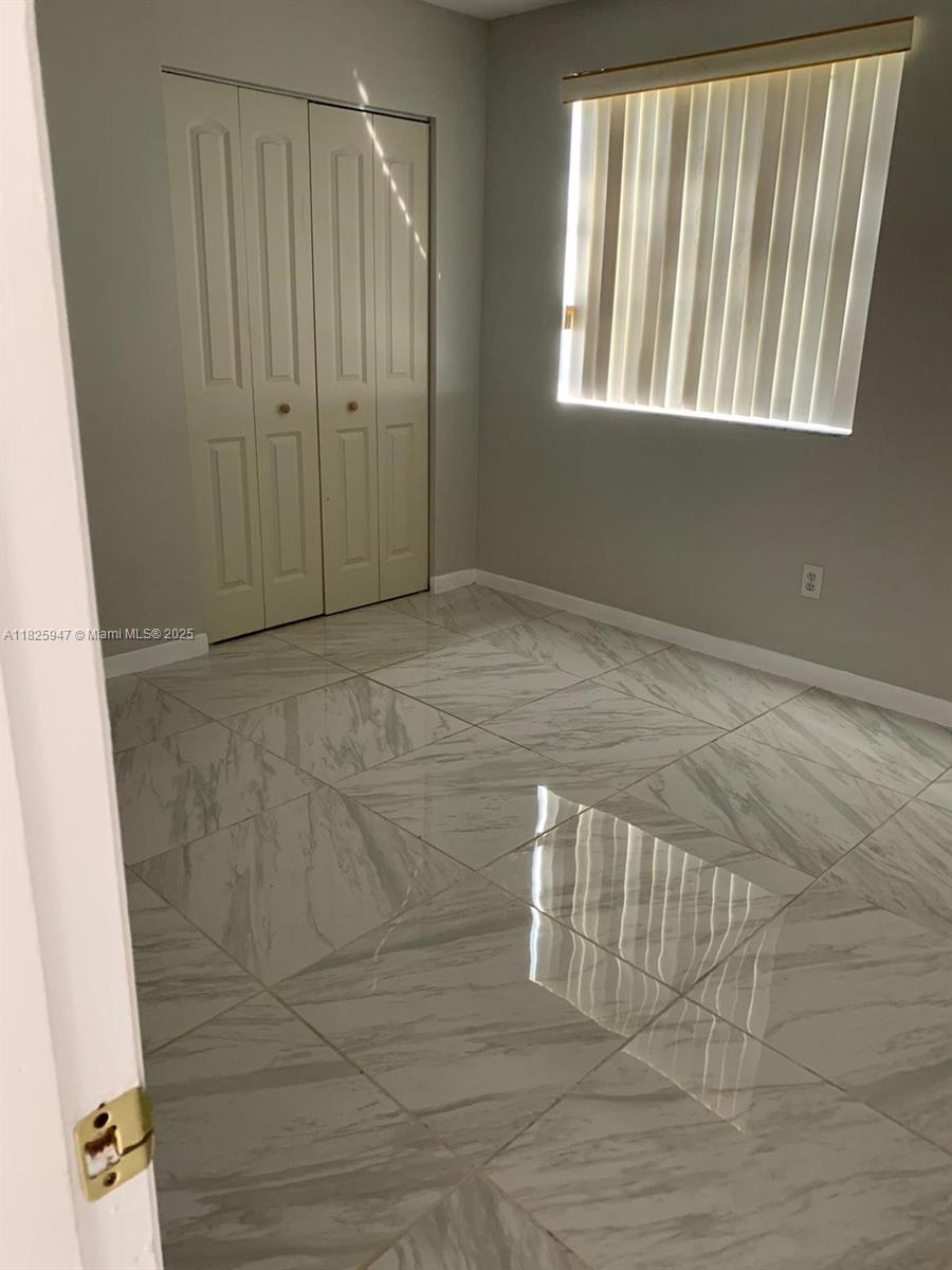 1190 Washington Cir 1190c Property Photo 6