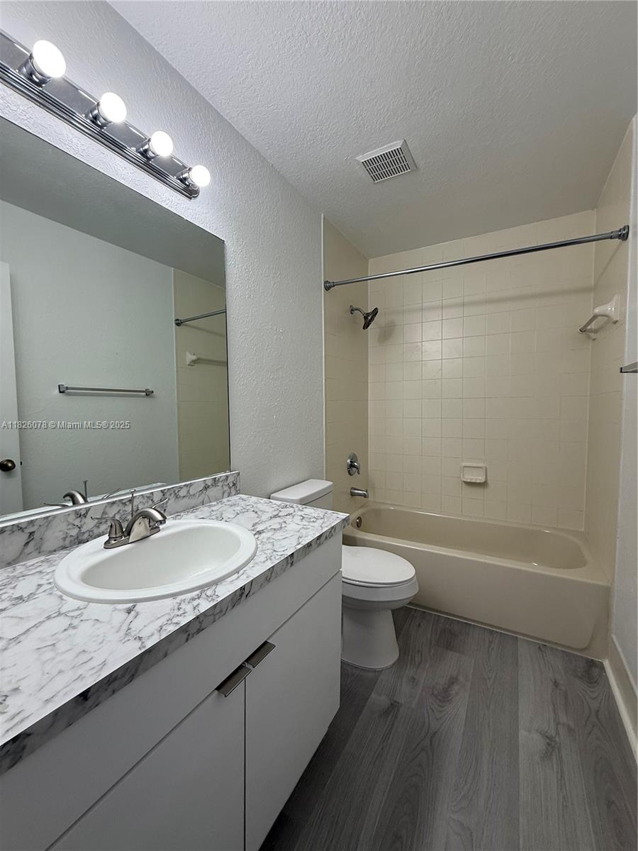 2452 Se 14th Ave 284 Property Photo 4
