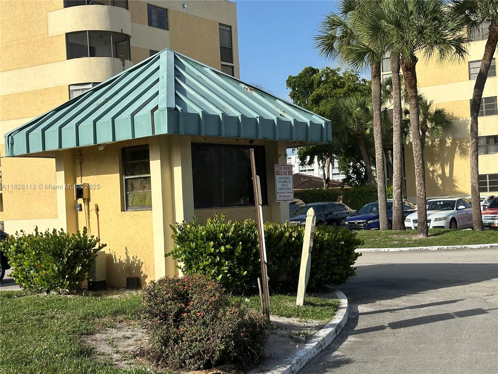 6575 W Oakland Park Blvd 516 Property Photo 1