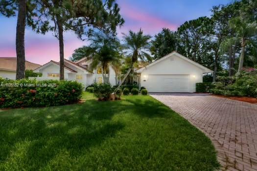 1137 Sw Lighthouse Dr Property Photo 1