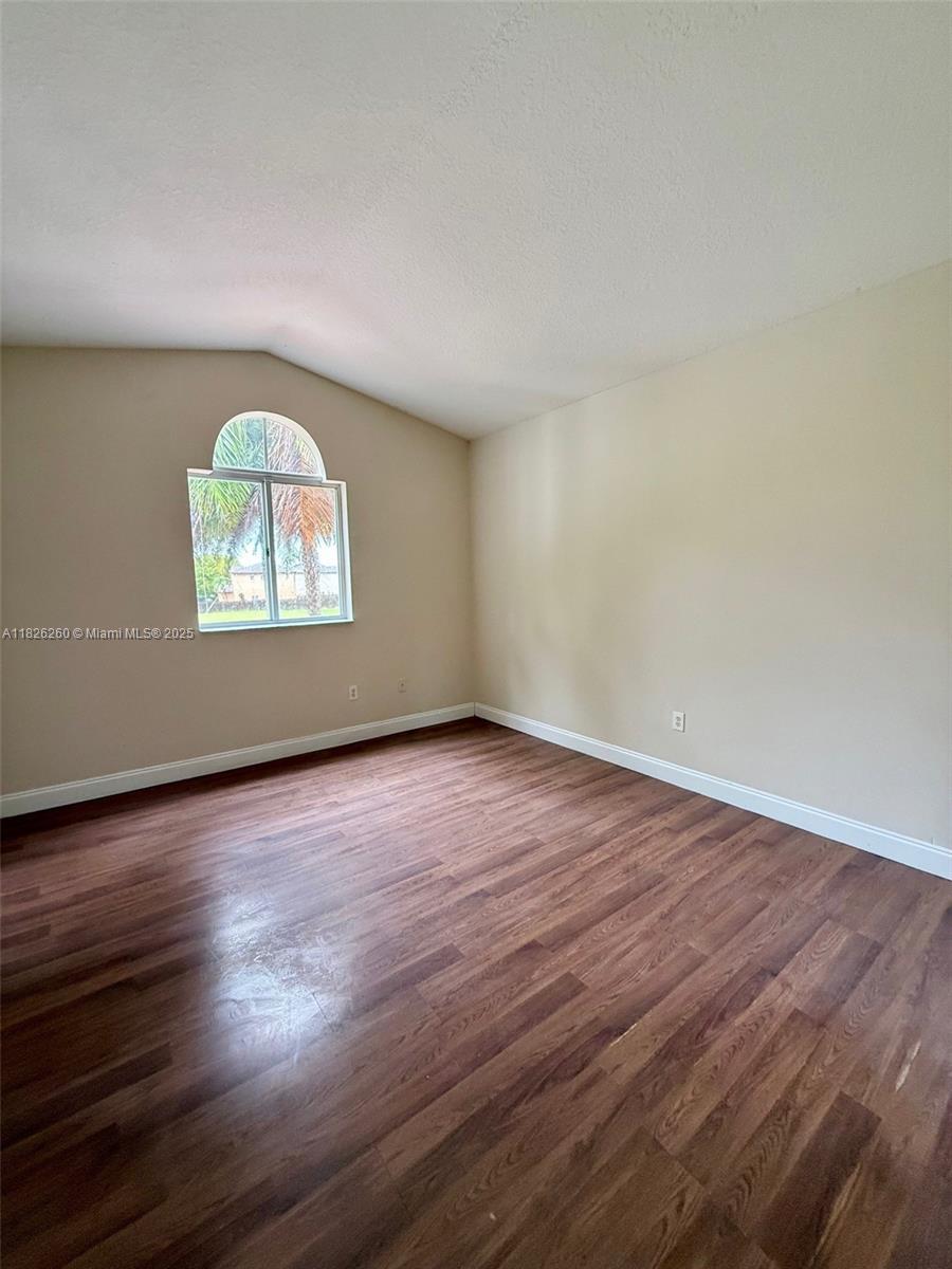2601 Ne 41st Cir Property Photo 15