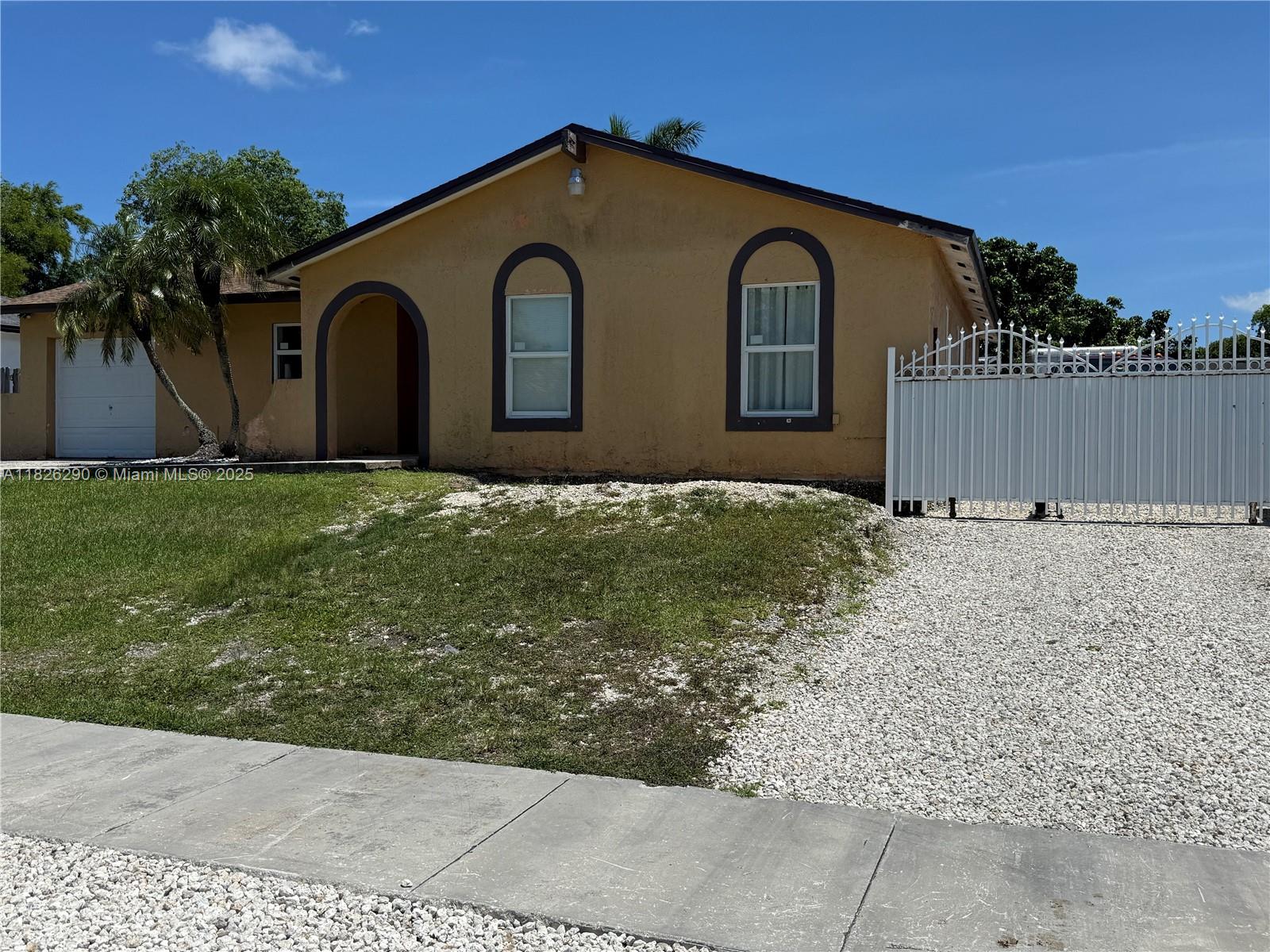 12264 SW 263rd Ter Property Photo 1