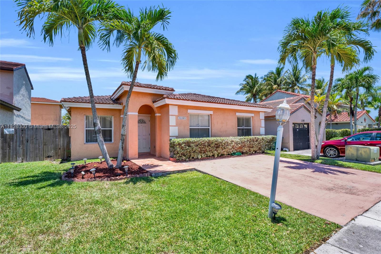12305 Sw 250th Ter Property Photo 1