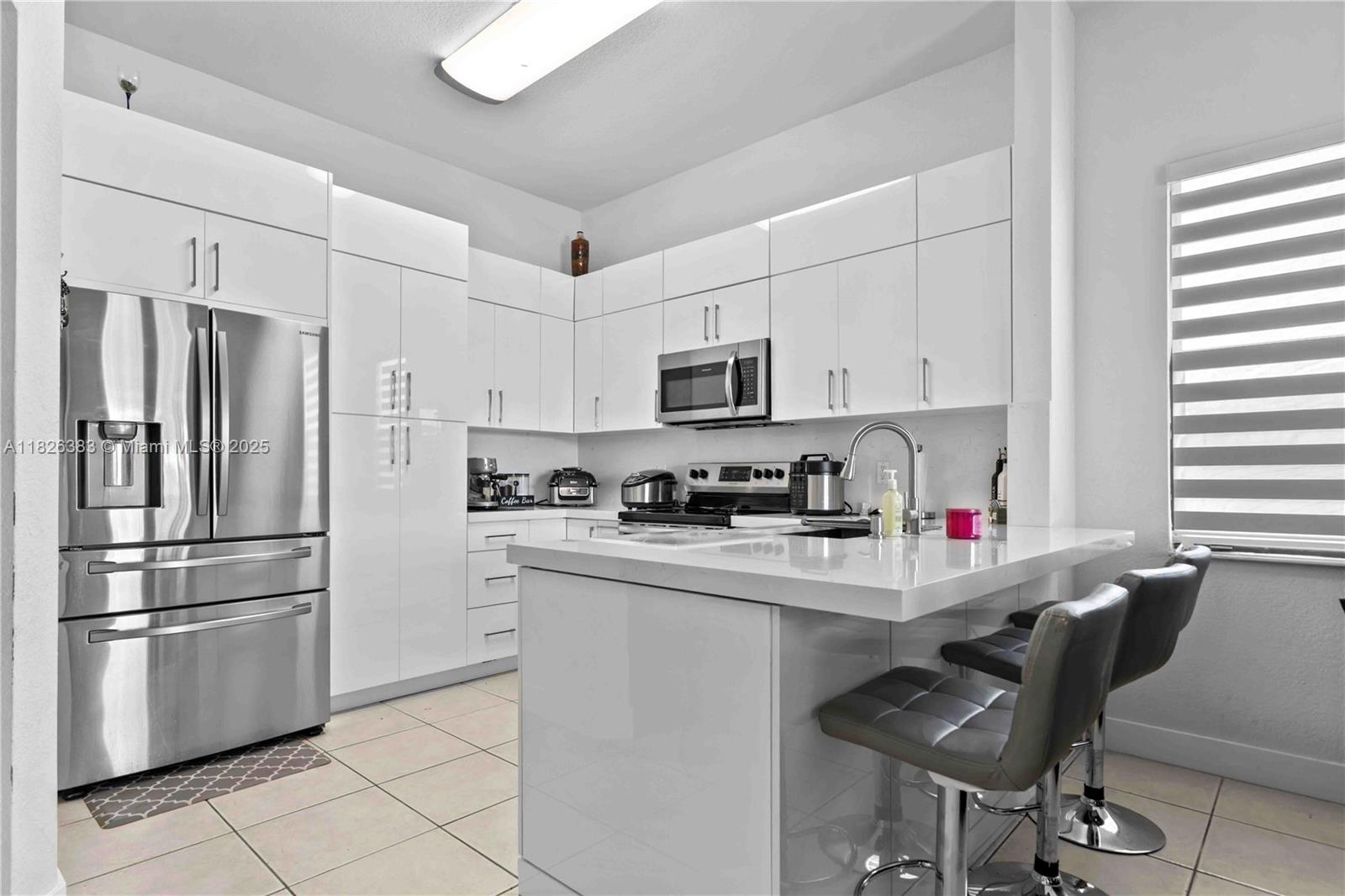 3771 Se 5th Ct Property Photo 14