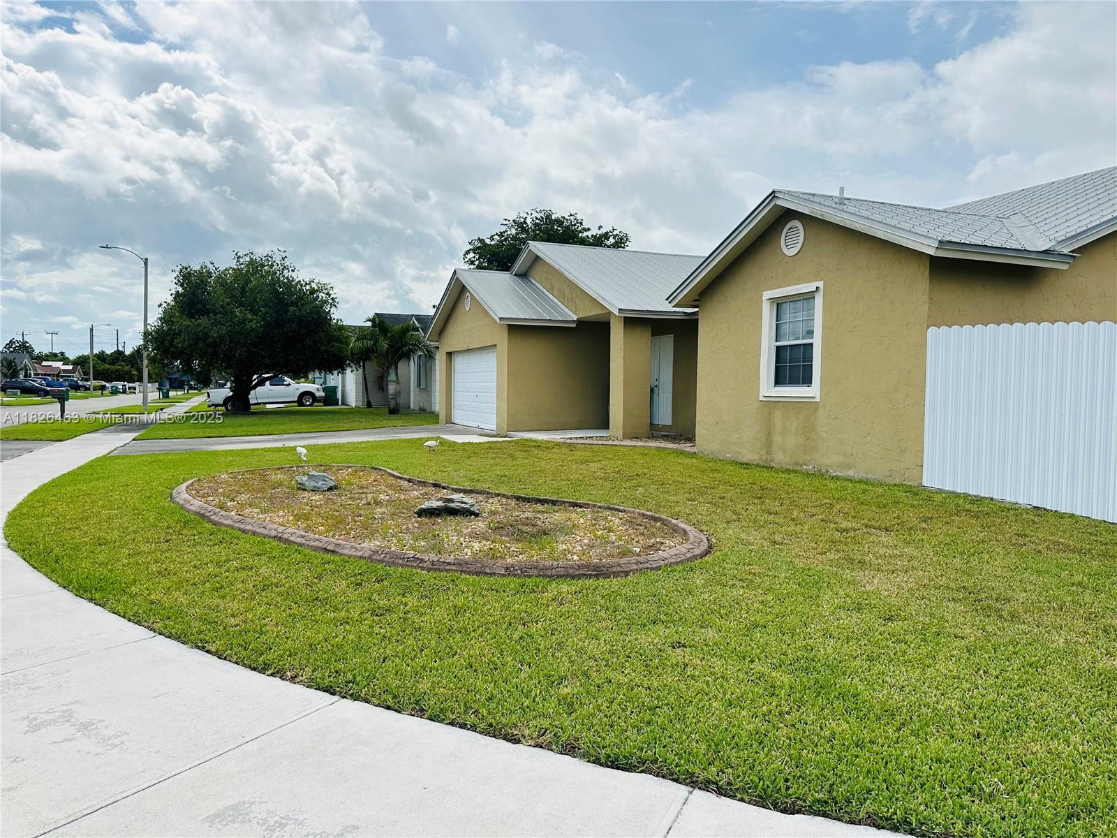 13840 Sw 280th Ter Property Photo 2