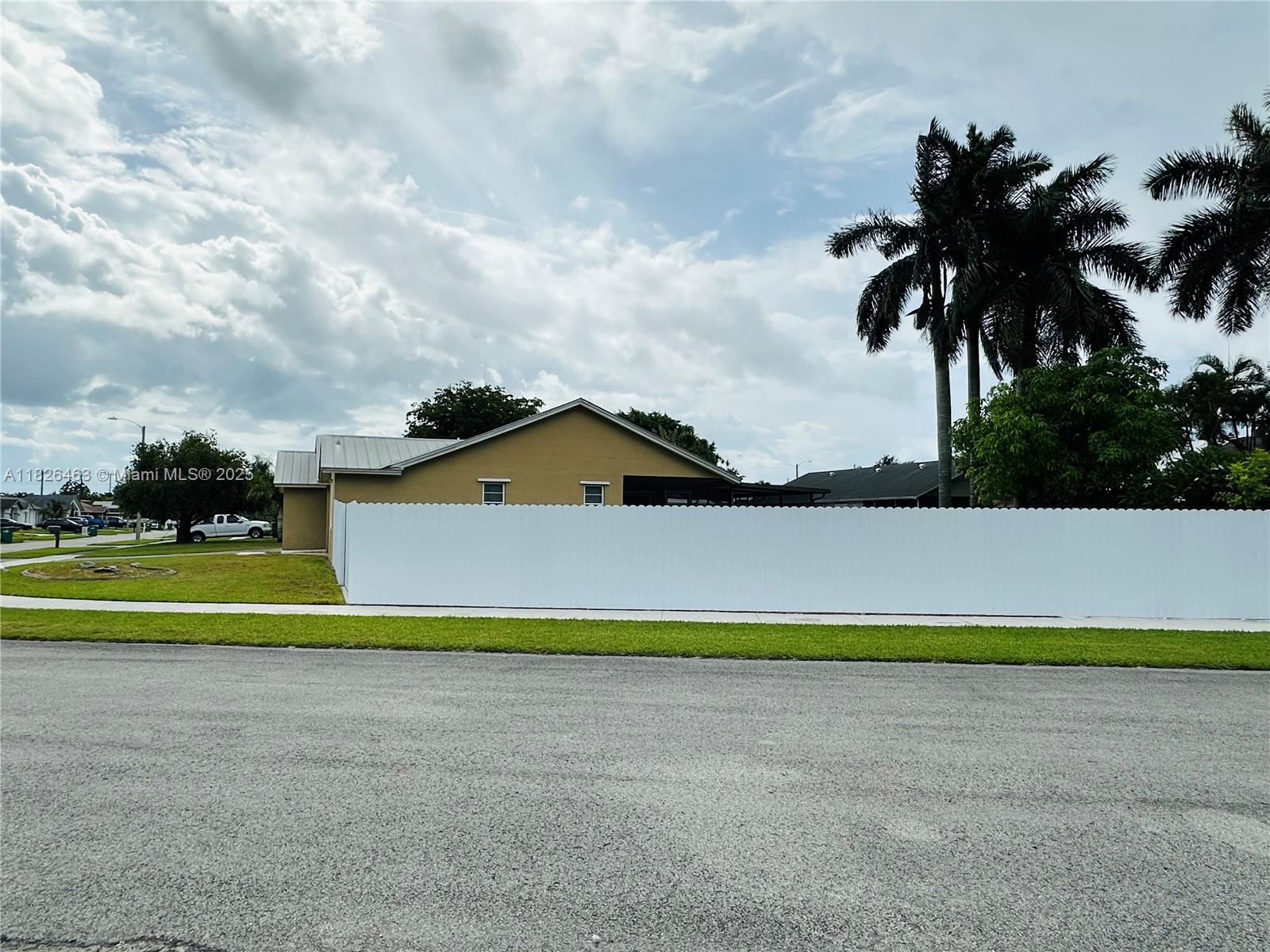 13840 Sw 280th Ter Property Photo 6