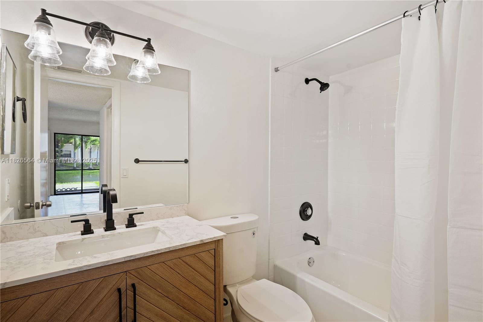 1160 Washington Cir 1160f Property Photo 13