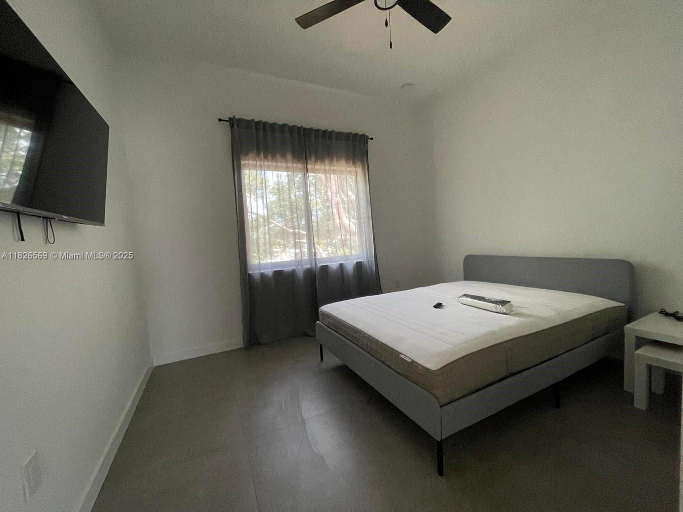 901 Estall St Property Photo 7