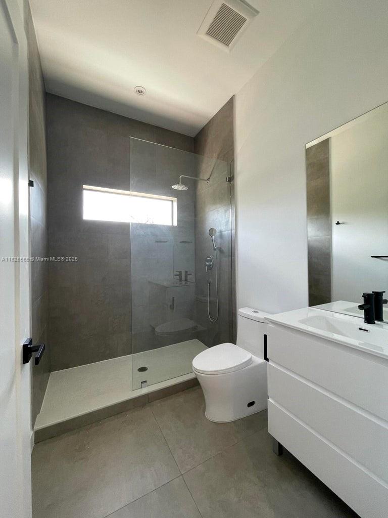 901 Estall St Property Photo 10