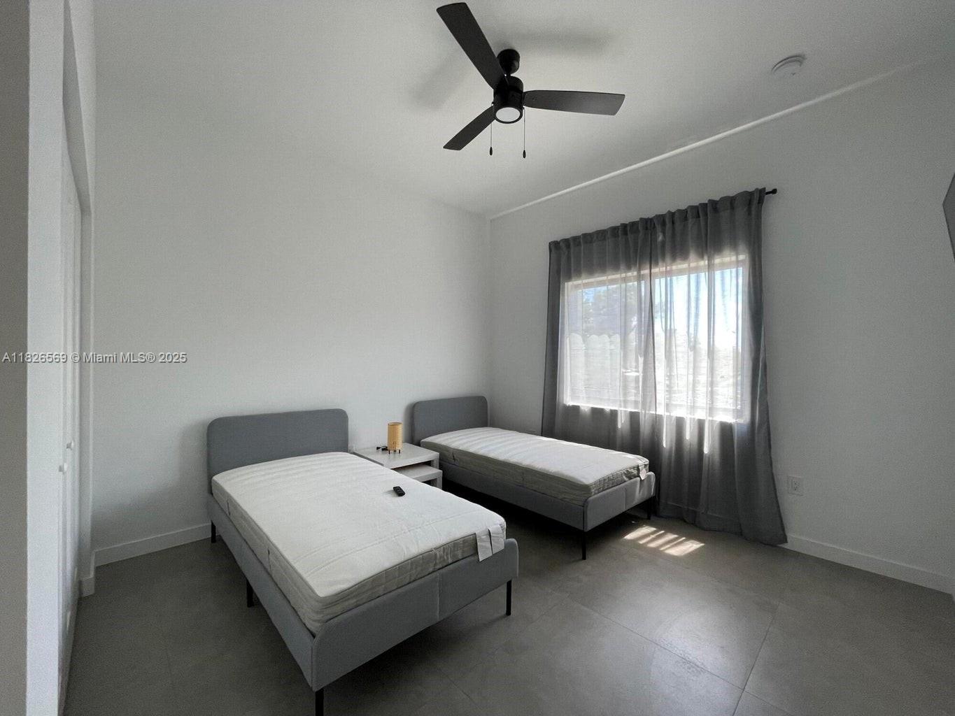 901 Estall St Property Photo 11