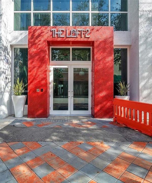 133 NE 2nd Ave 2515 Property Photo 1