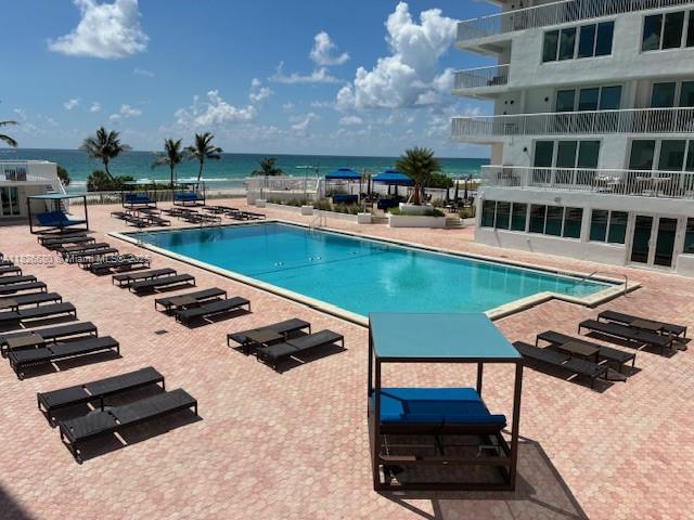 5401 Collins Ave 1432 Property Photo 1