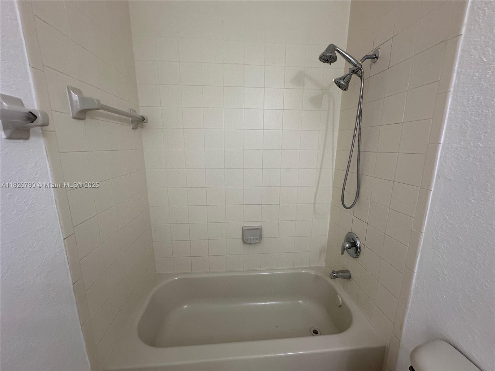 1651 Se 28th Ct 203 Property Photo 15