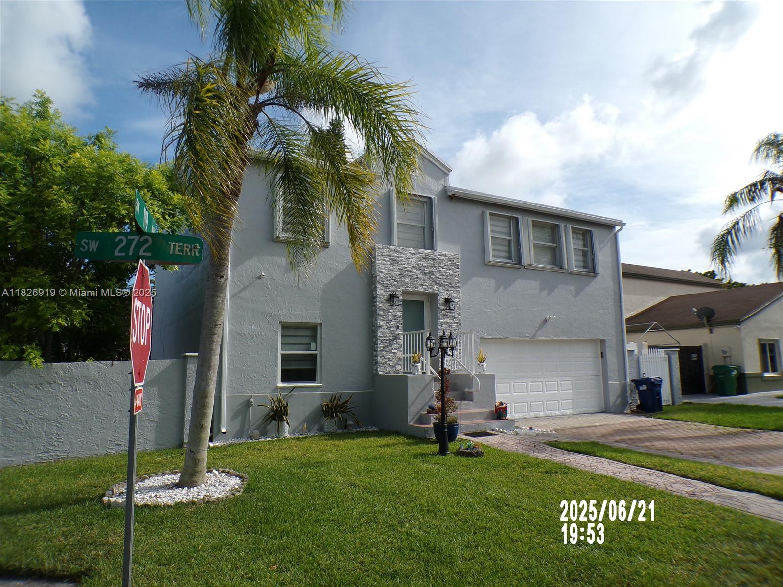 11900 Sw 272nd Ter Property Photo 4