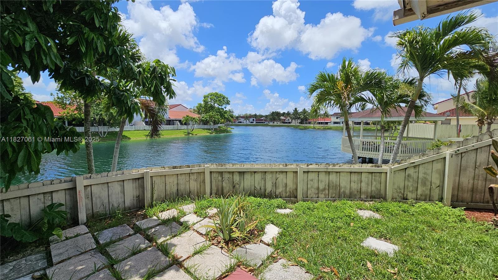 1105 San Remo Cir Property Photo 5