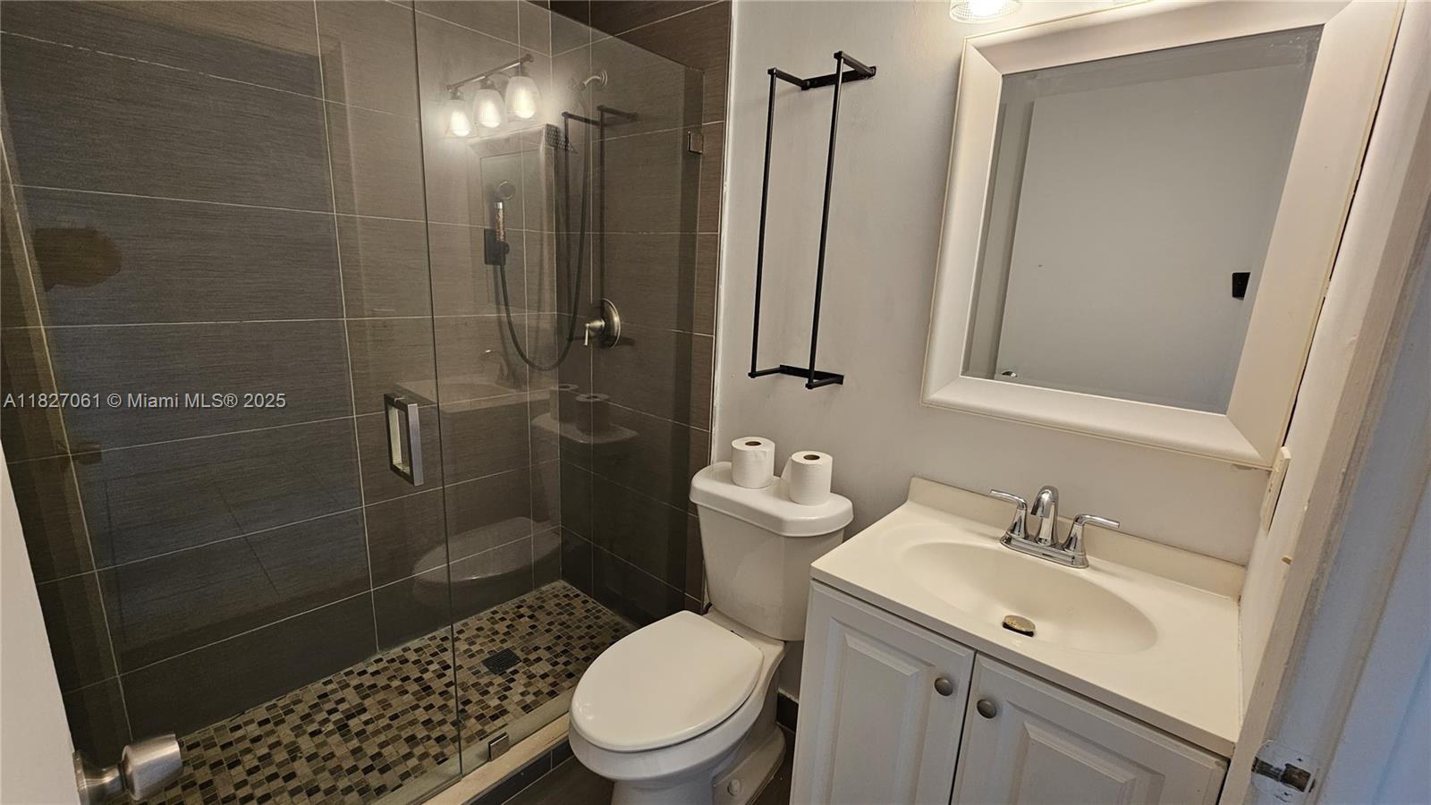 1105 San Remo Cir Property Photo 18