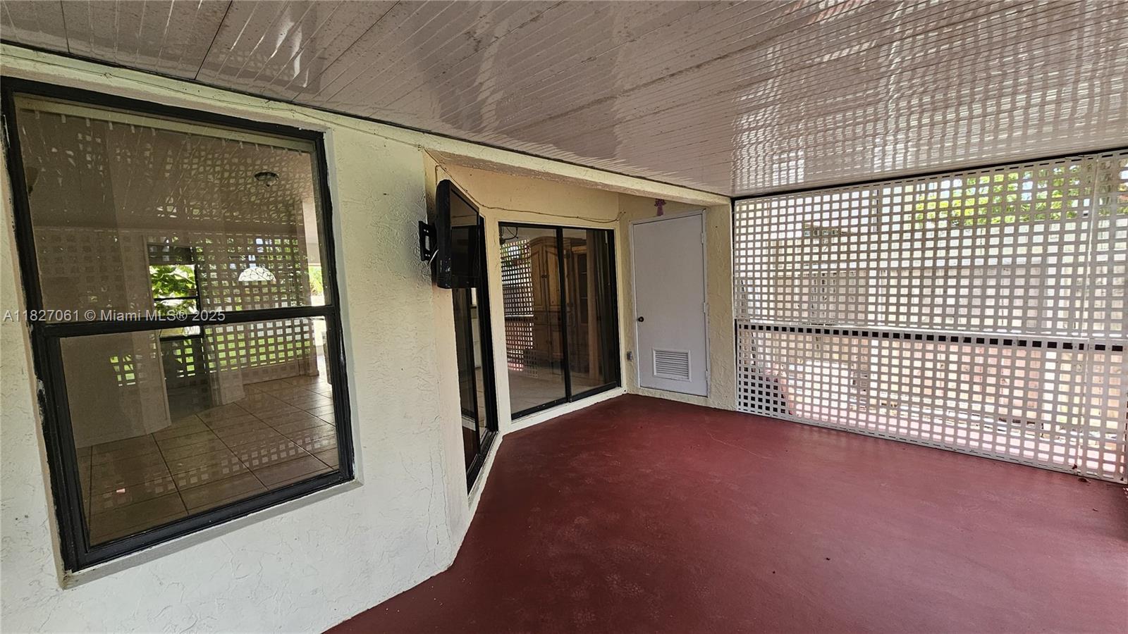 1105 San Remo Cir Property Photo 20