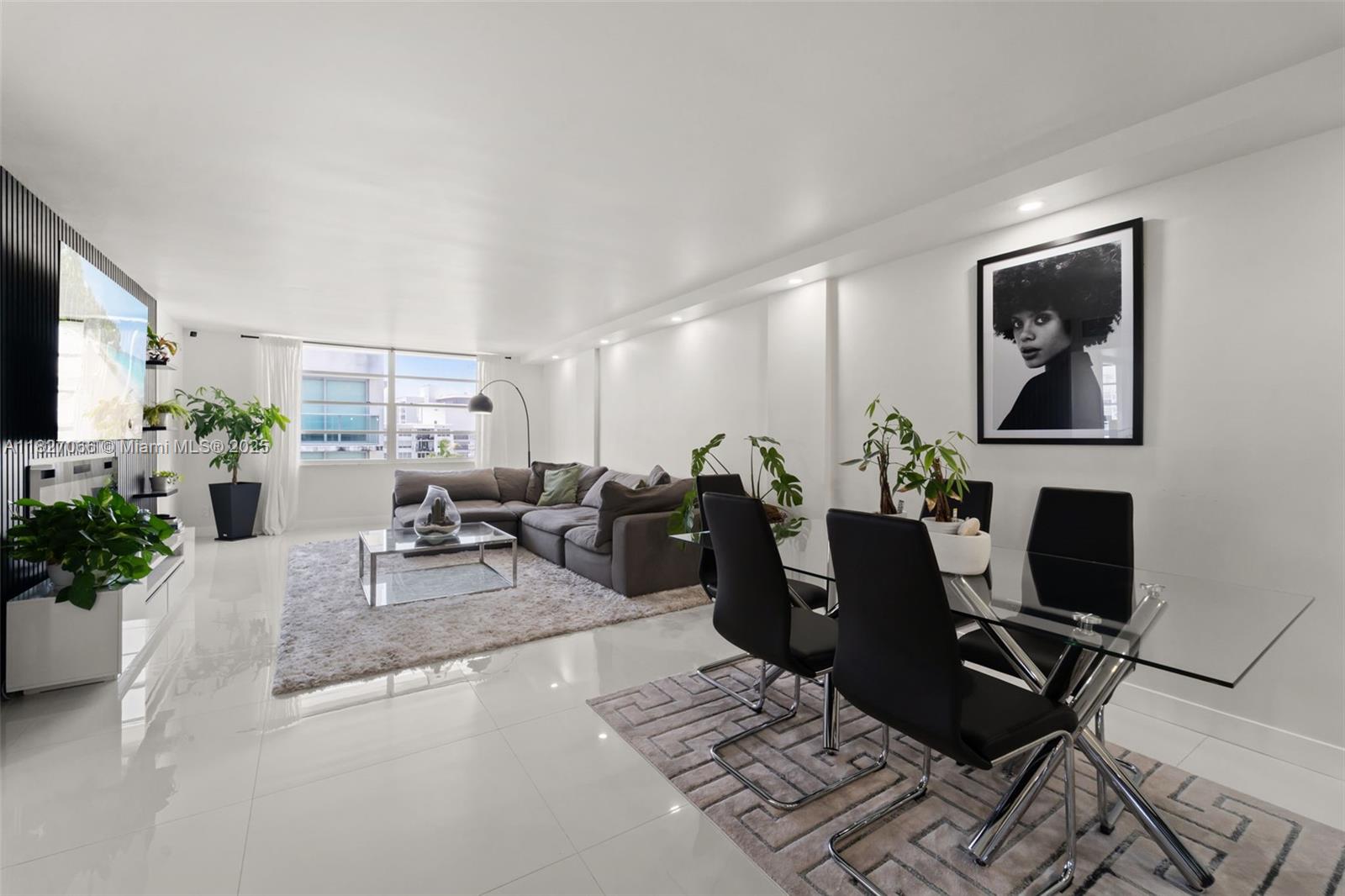 1050 93rd St 7h Property Photo 1