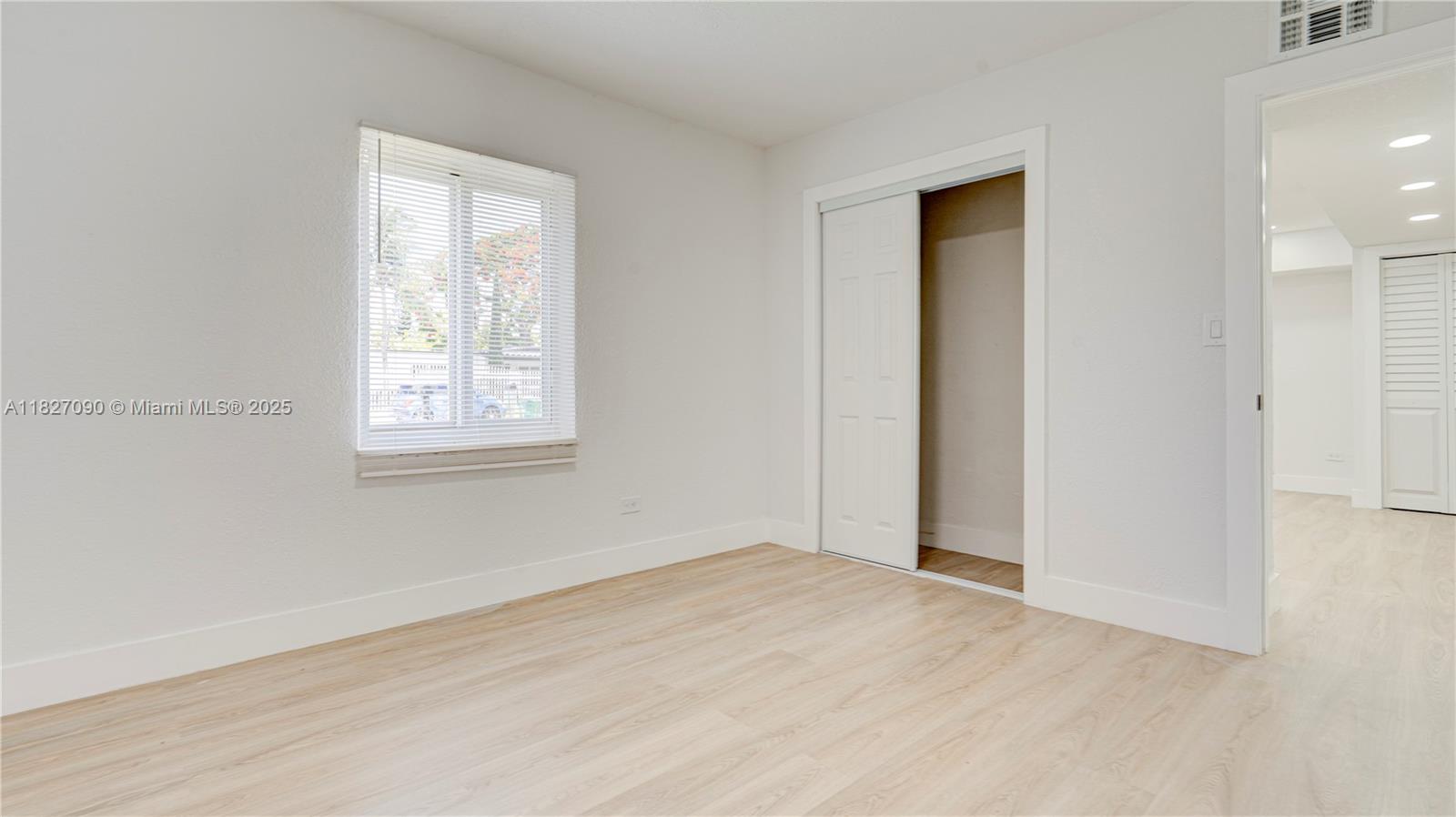 15459 Hayes Ln Property Photo 31