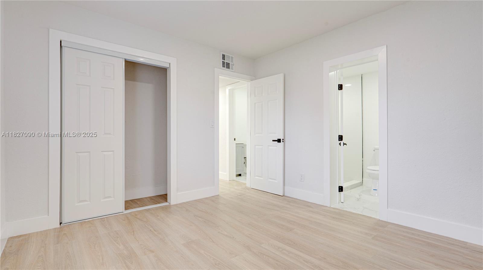 15459 Hayes Ln Property Photo 32
