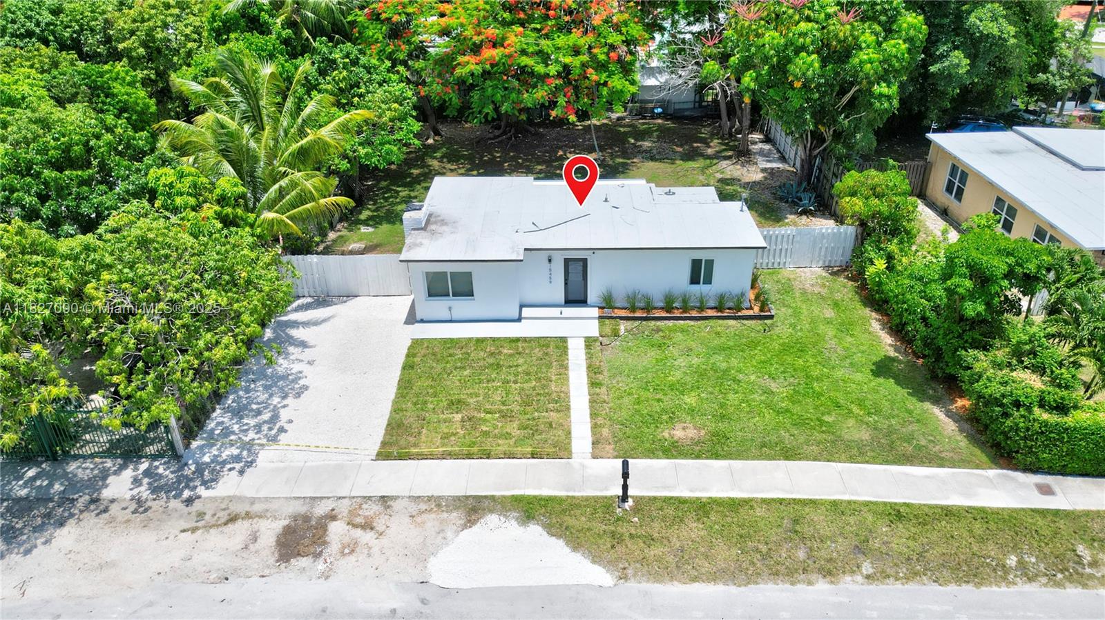 15459 Hayes Ln Property Photo 37