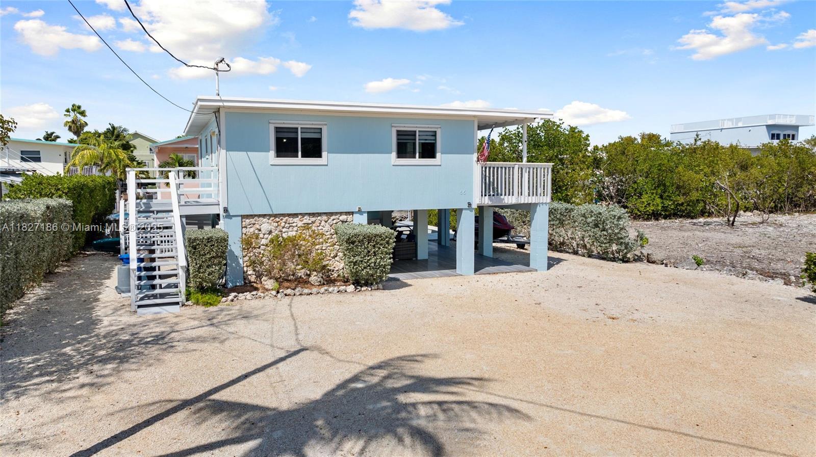 66 Seagate Blvd Property Photo 3