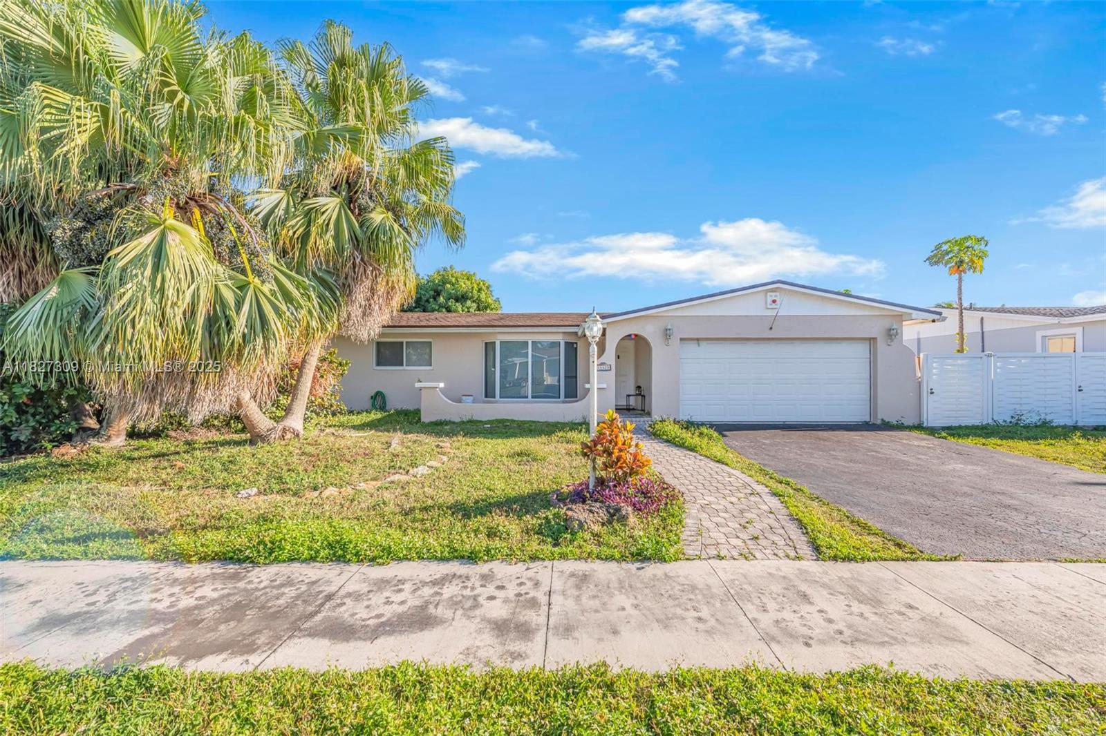 14420 Sw 74th St Property Photo 1