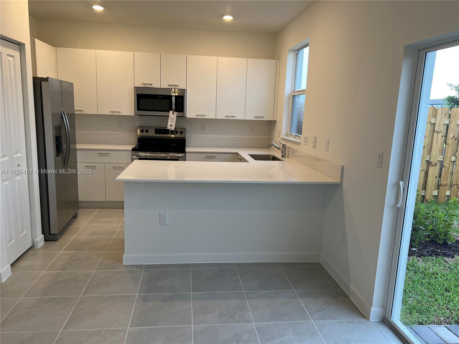 2329 Nw 122nd Ter . Property Photo 16