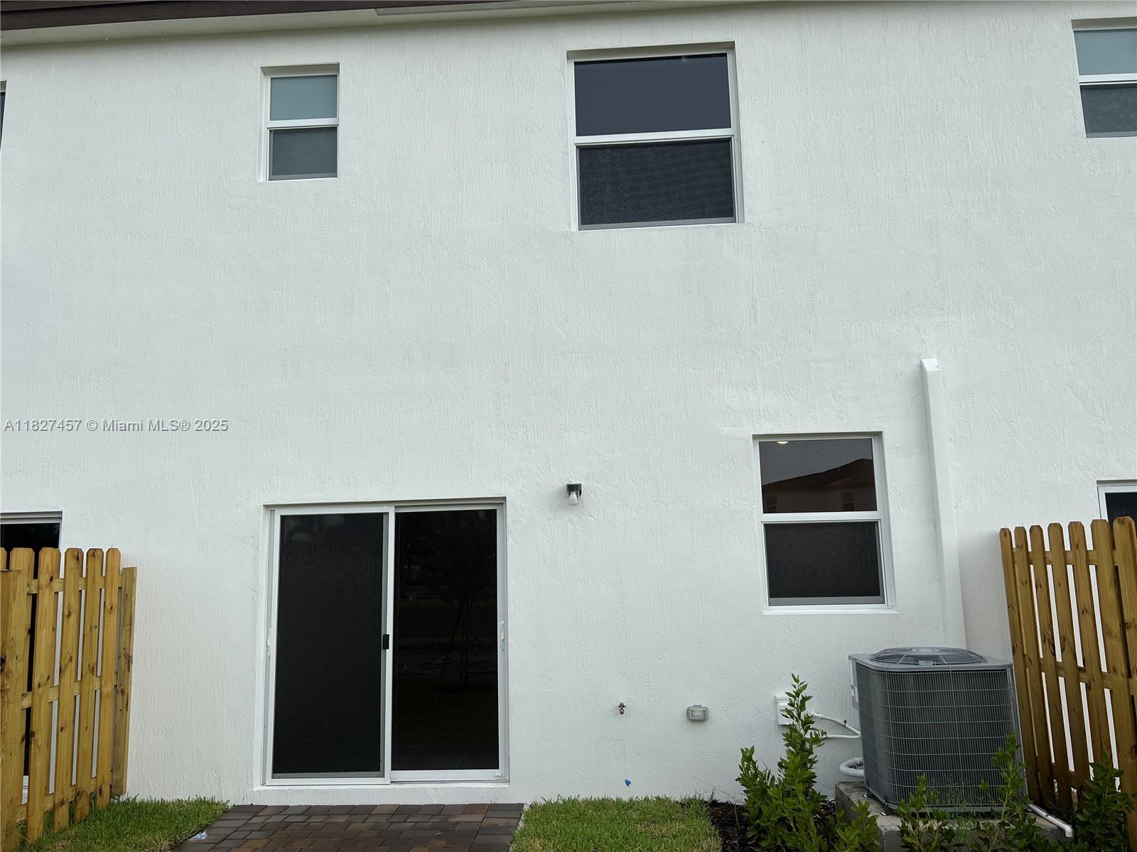 2329 Nw 122nd Ter . Property Photo 55