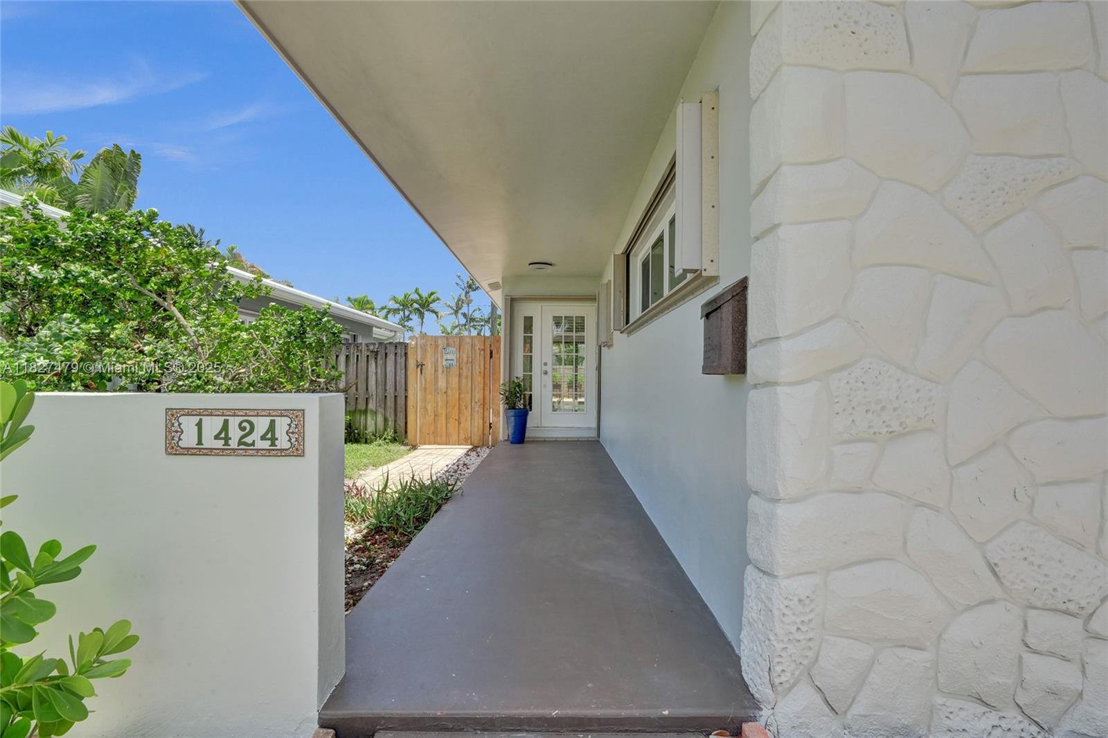 1424 Adams St Property Photo 1
