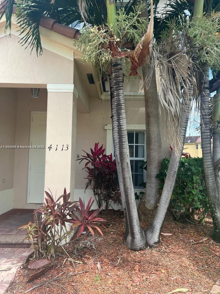 4113 Ne 24th Dr 4113 Property Photo 1