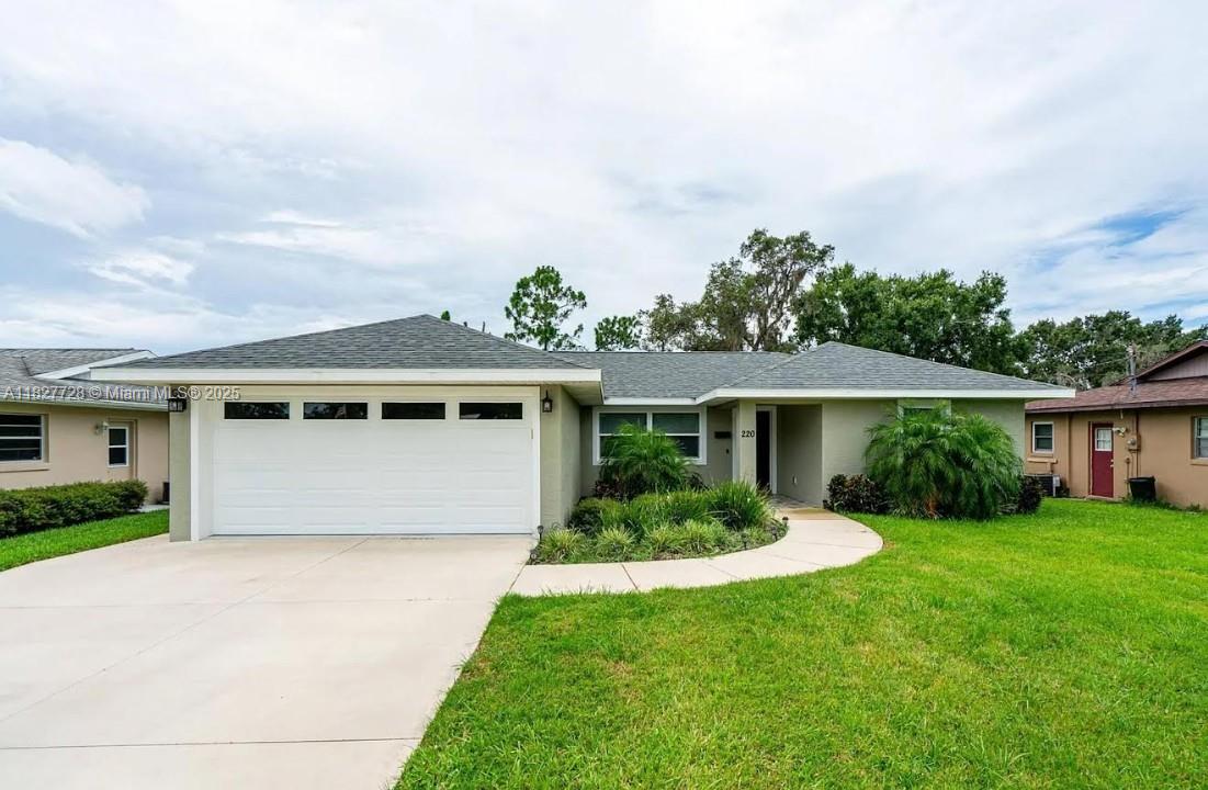 220 Kite Av Property Photo 1