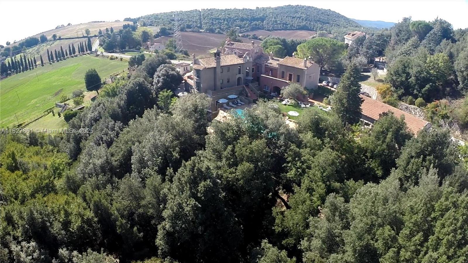 Hotel For Sale Umbria Italy Property Photo 6