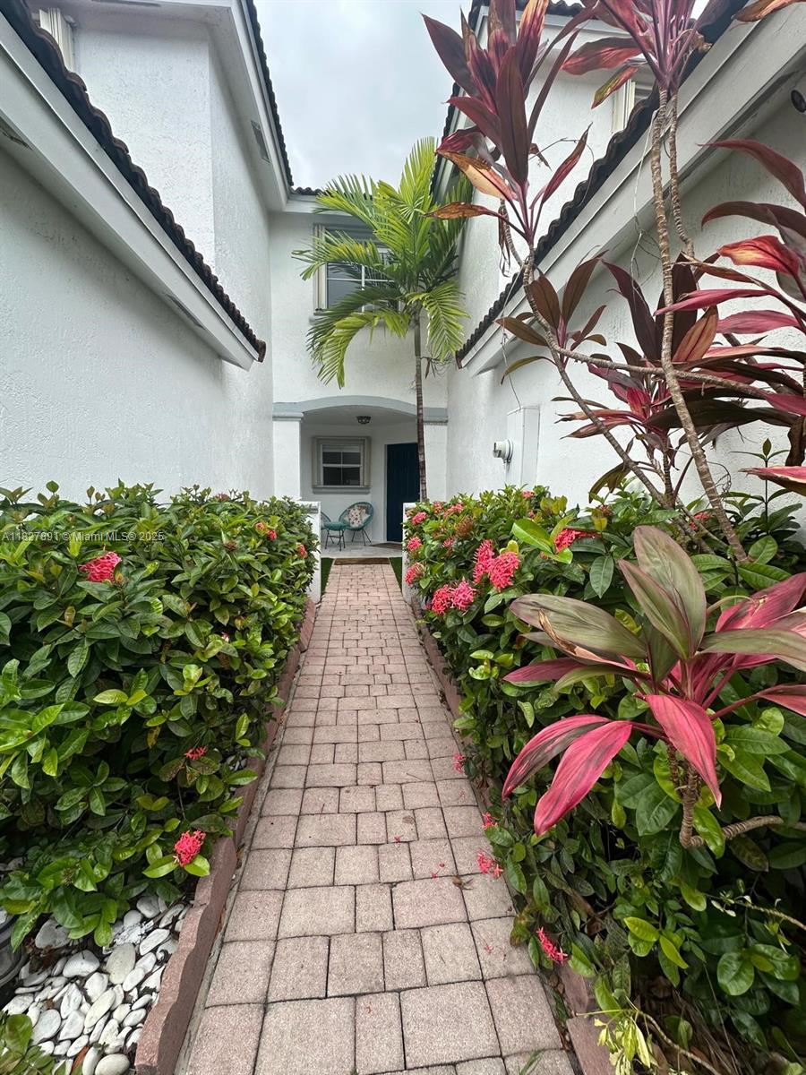 A11827891 Property Photo 1