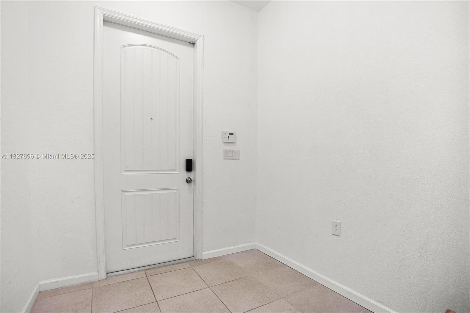 27503 Sw 139th Psge # Property Photo 7