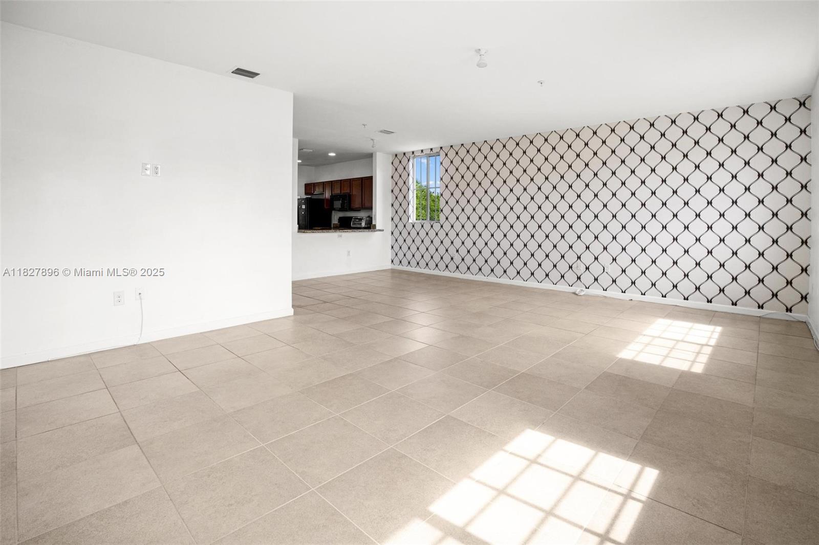 27503 Sw 139th Psge # Property Photo 9