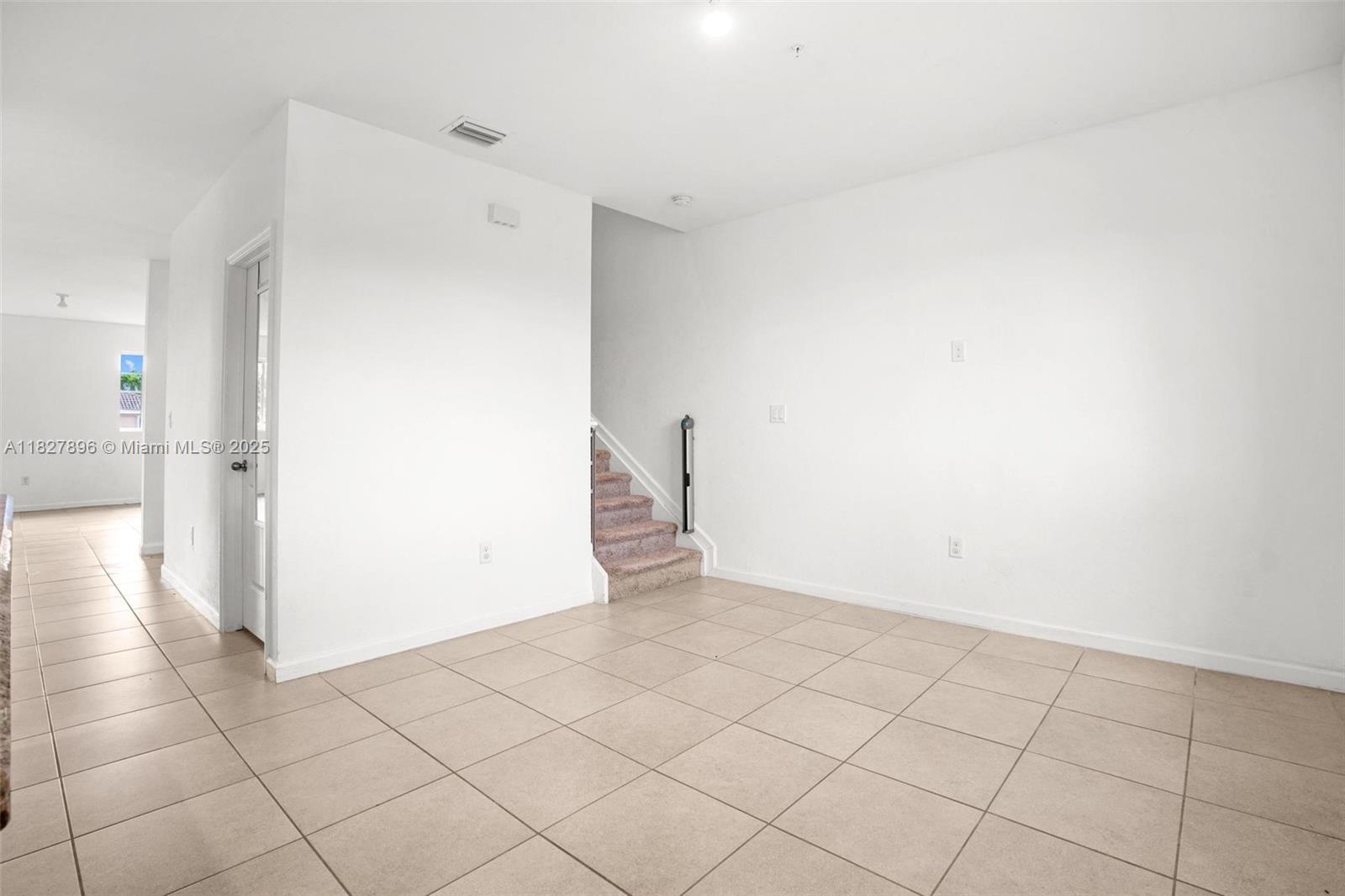 27503 Sw 139th Psge # Property Photo 11