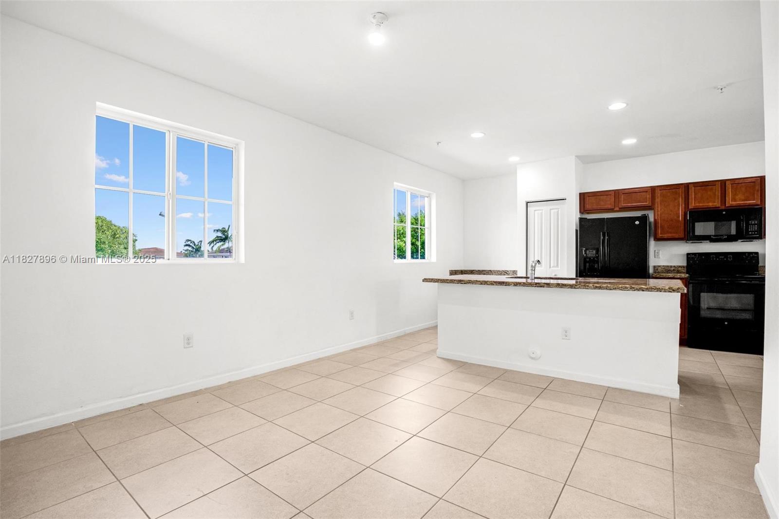 27503 Sw 139th Psge # Property Photo 12
