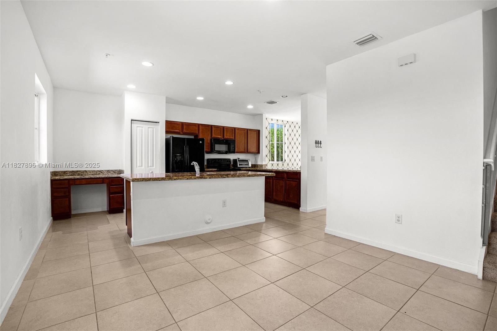 27503 Sw 139th Psge # Property Photo 13