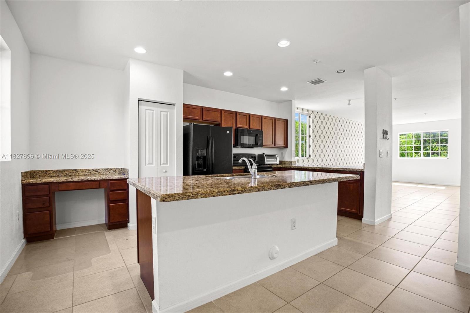 27503 Sw 139th Psge # Property Photo 14
