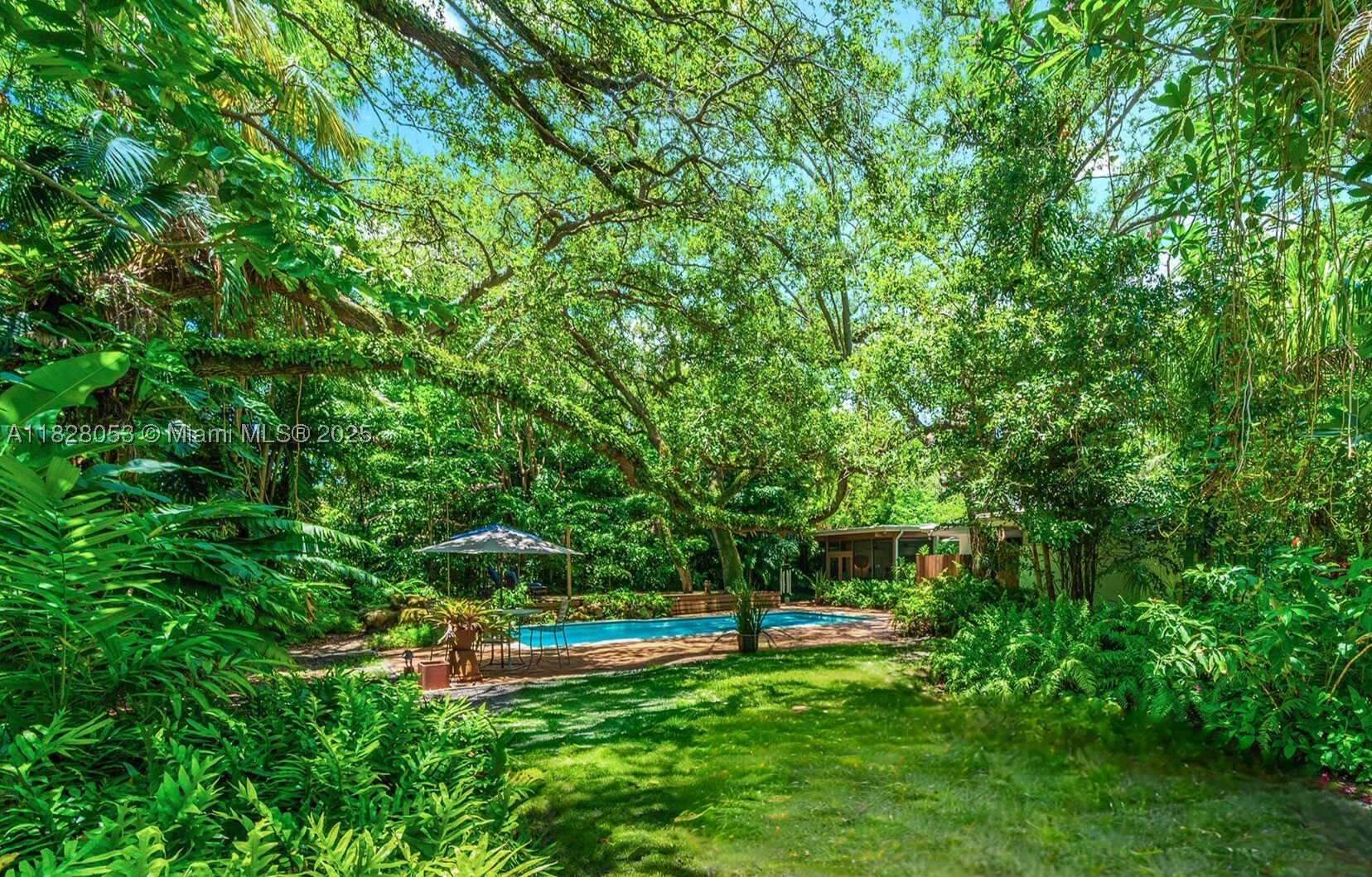 3540 N Moorings Way Property Photo 15