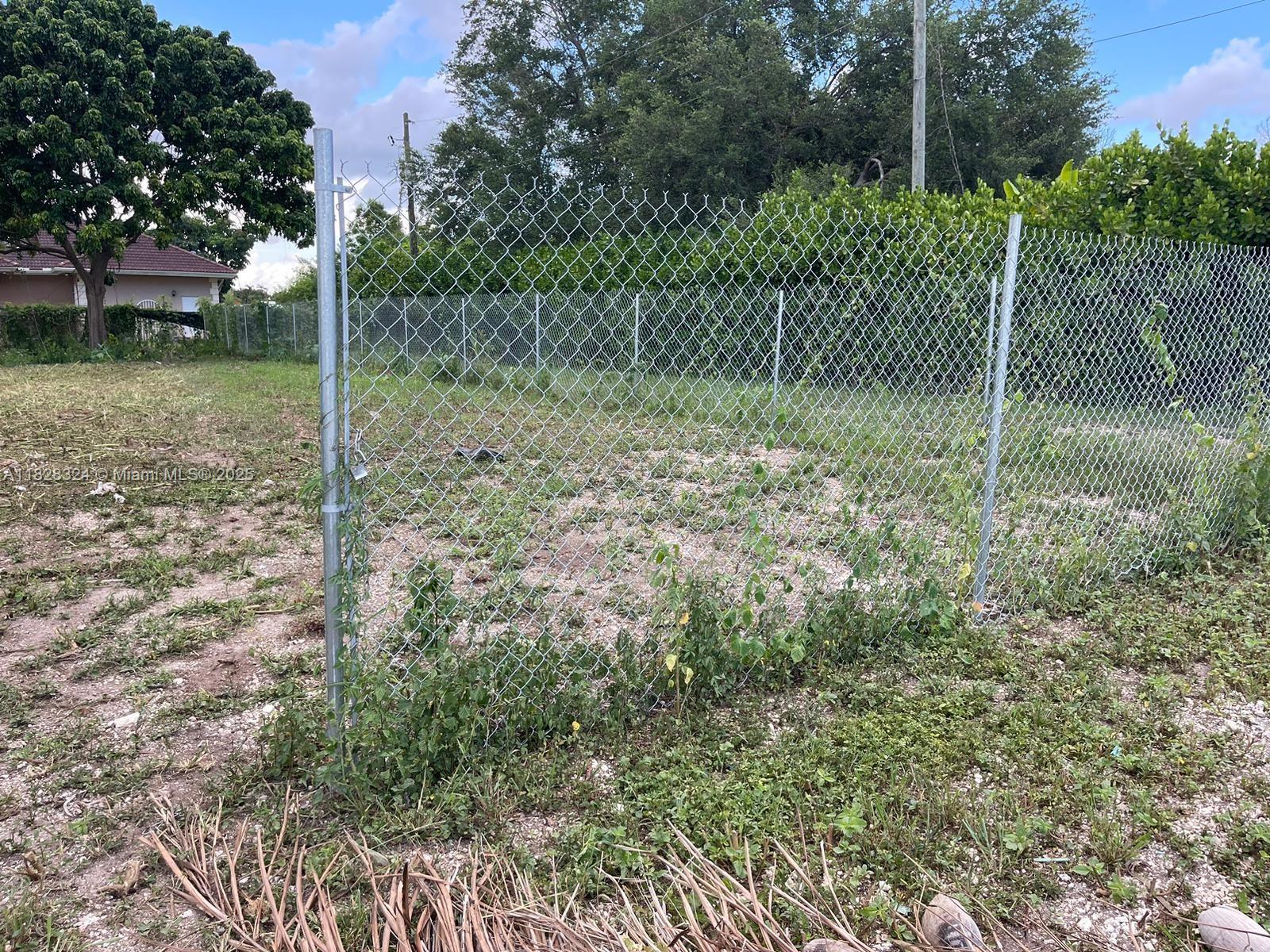 195 355 Property Photo 3