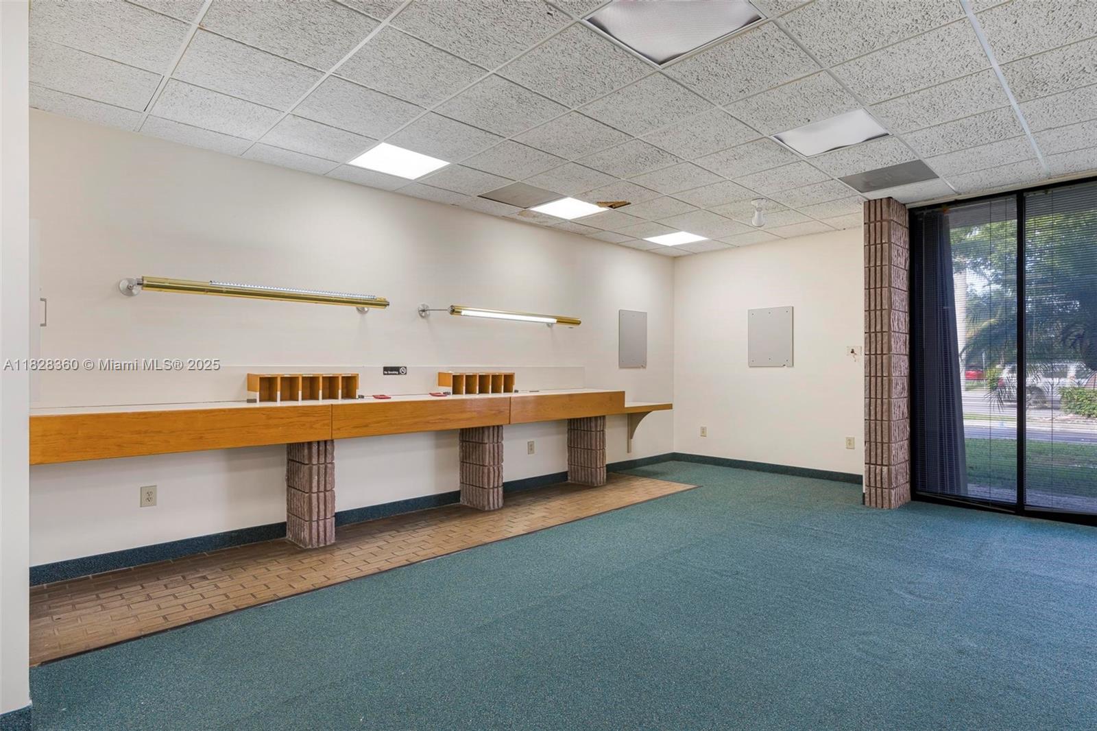 1750 Ne 8th St Property Photo 14