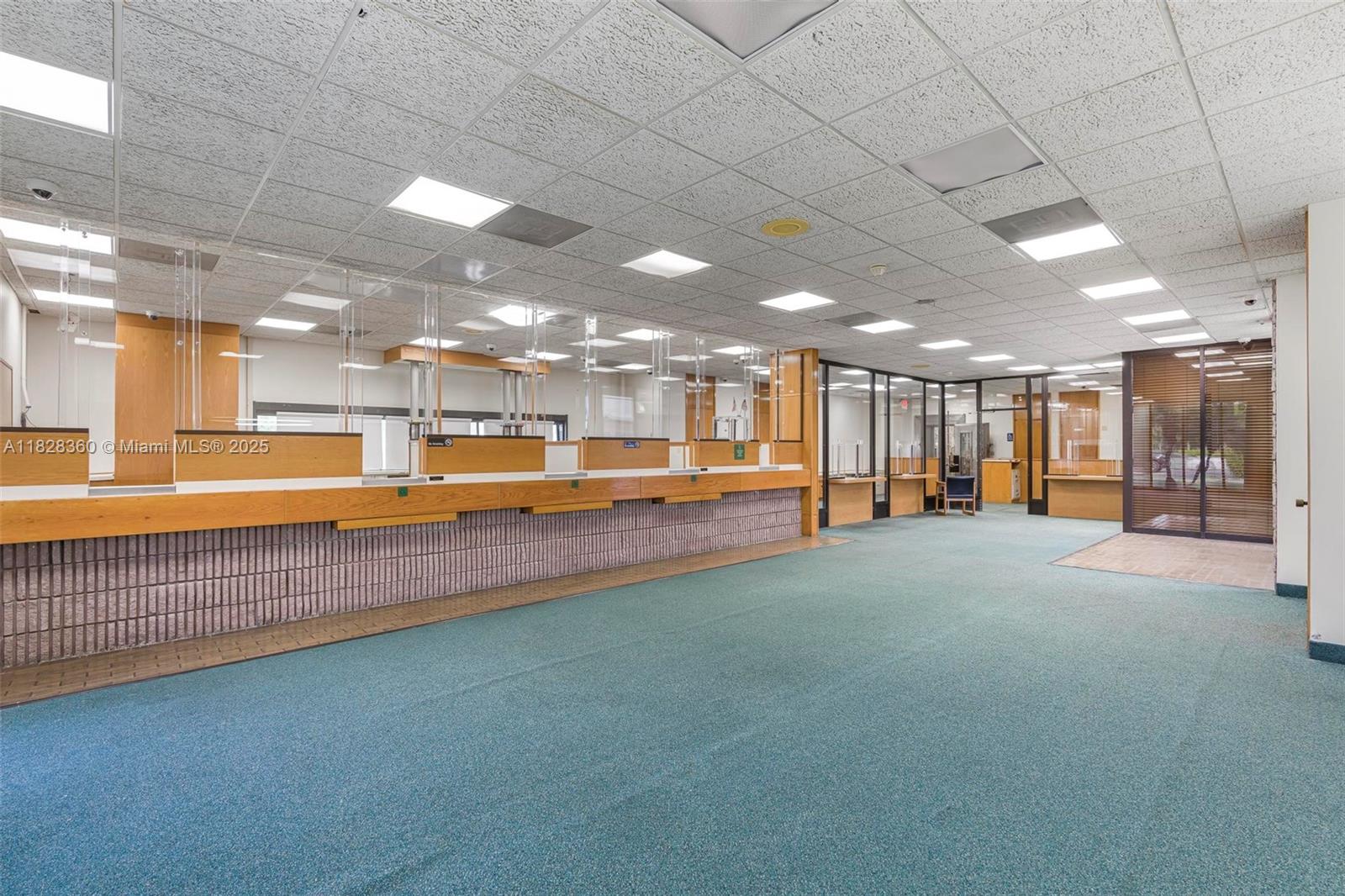 1750 Ne 8th St Property Photo 15