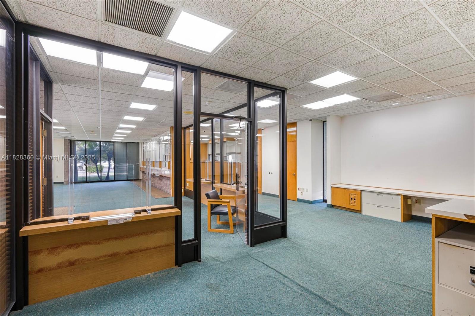 1750 Ne 8th St Property Photo 18