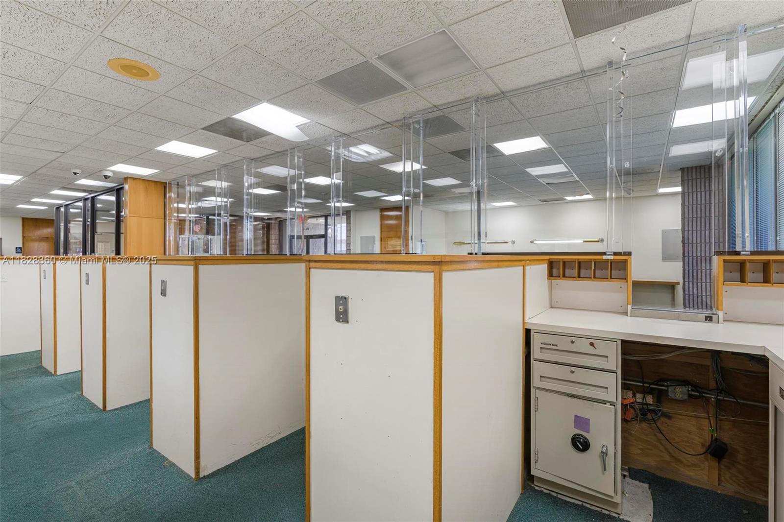 1750 Ne 8th St Property Photo 22