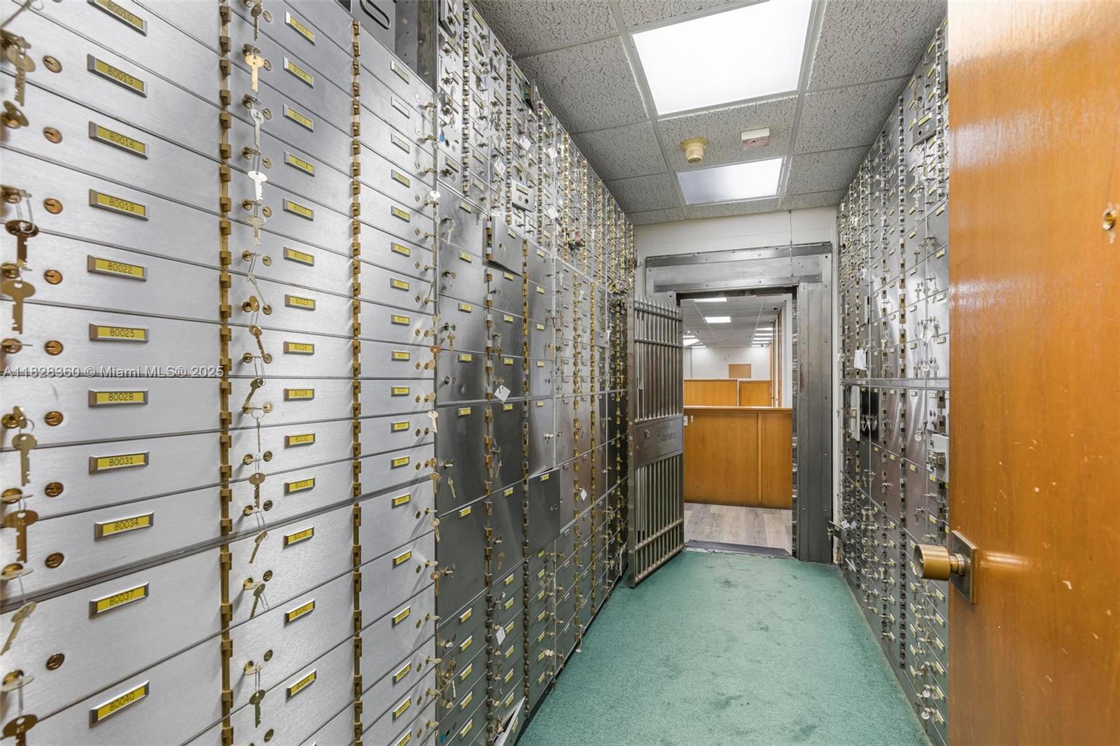 1750 Ne 8th St Property Photo 27