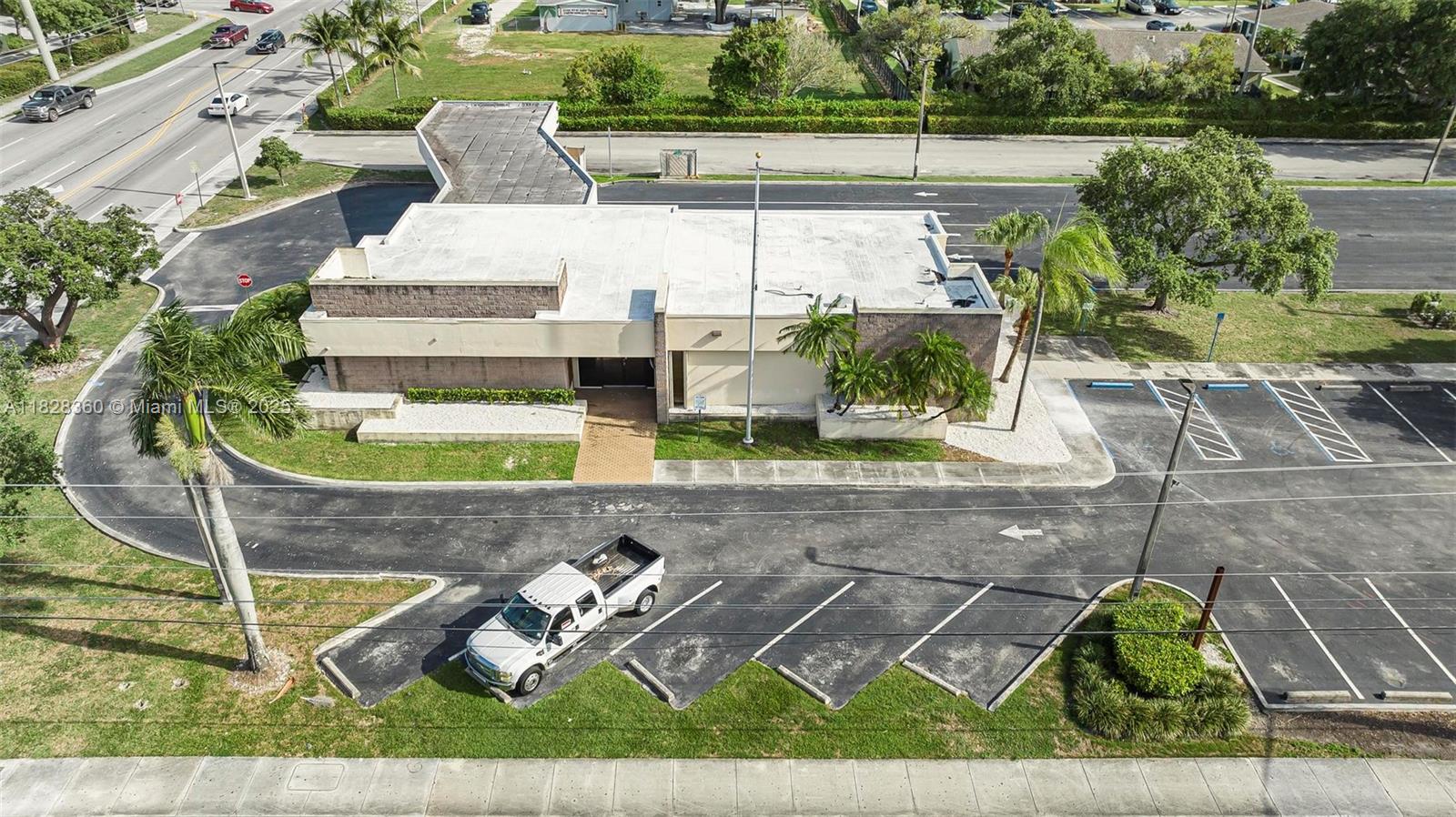 1750 Ne 8th St Property Photo 40